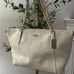 COACH Cream Tote Shoulder bag Purse Gold accents